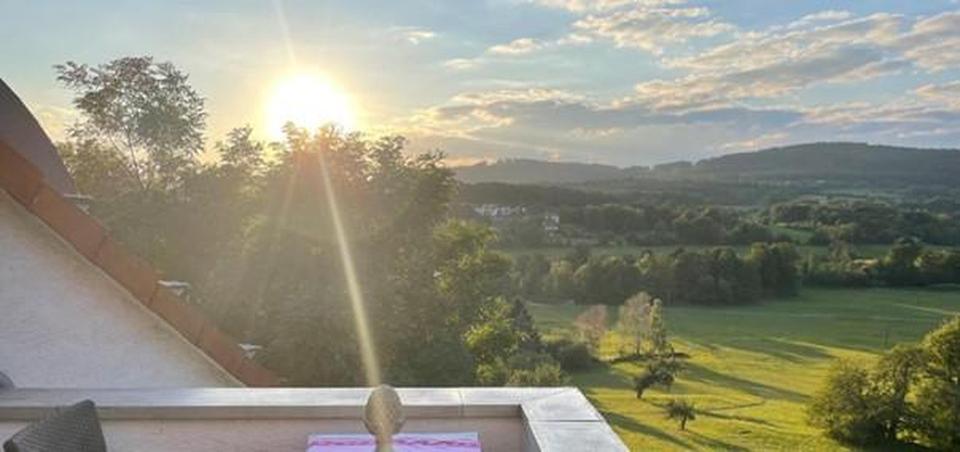 Split-Level-Haus mit unverbaubarem 180° Blick auf die Königsteiner Burg – Bild 17