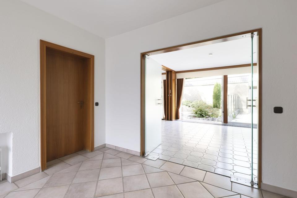 Bungalow mit wunderschönem Garten, Provisionsfrei – Bild 4