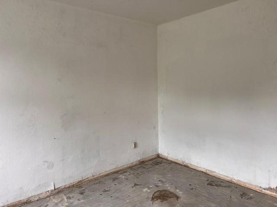 So. 29.3.//12-13 UHR//Bes.// Großes EFH, großes Grund., renovierungsbedürftig 205.000 € – Bild 17