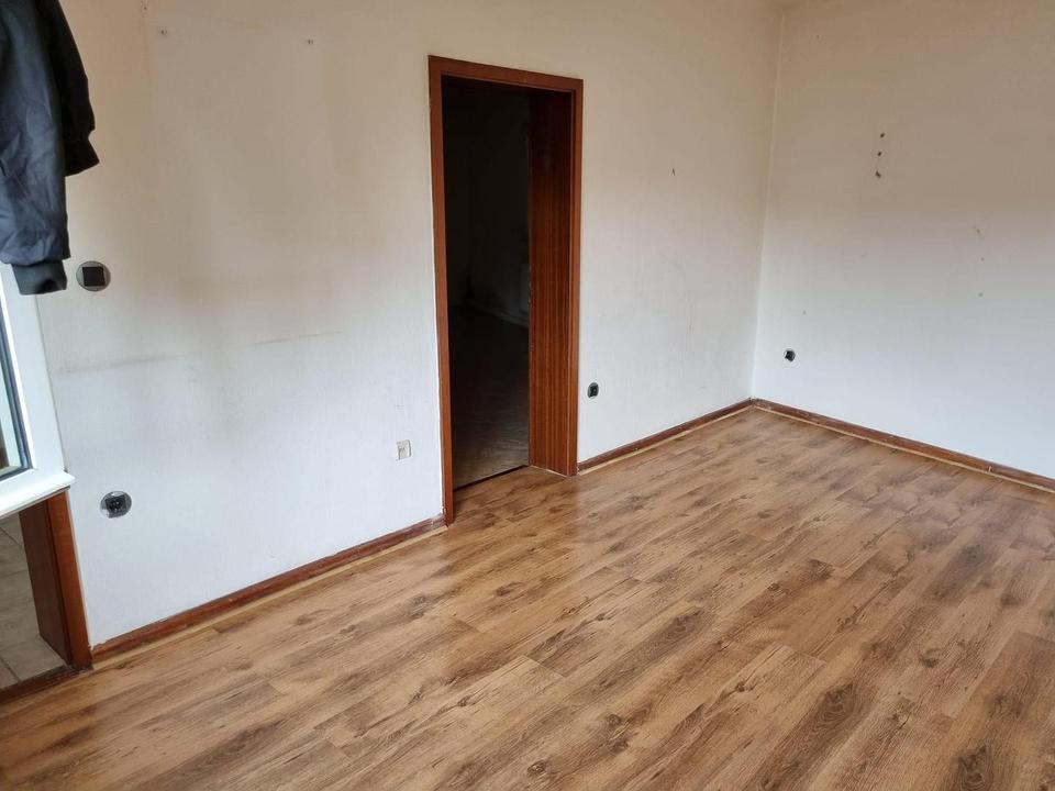 2-Zimmer Wohnung im Zentrum mit Balkon! – Bild 2
