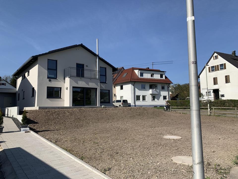 Bezugsfertiger Neubau in wunderschöner Ortsrandlage – Bild 4