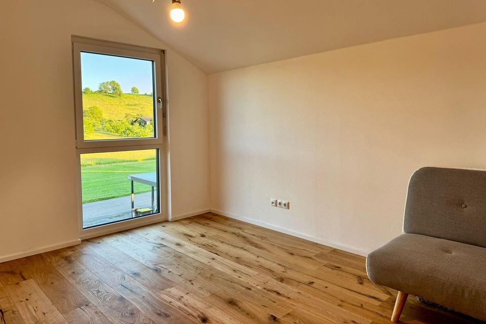 Bezugsfertiger Neubau in wunderschöner Ortsrandlage – Bild 21