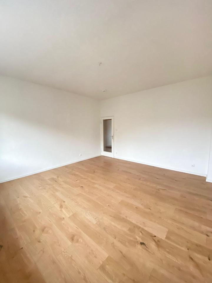 Bezugsfreie helle 3-Zimmer Wohnung in Top Lage mit Balkon im 4. OG in Berlin-Kreuzberg - ohne Makler – Bild 4