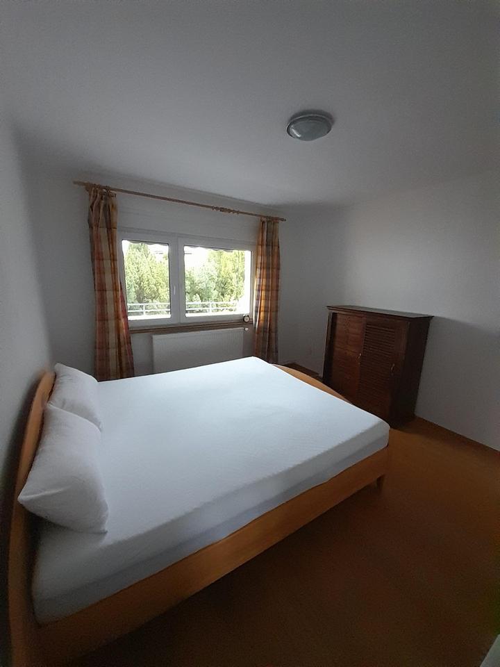 Stilvolle, modernisierte 3-Zimmer-Wohnung mit geh. Innenausstattung , Loggia, EBK, Stellplatz – Bild 21