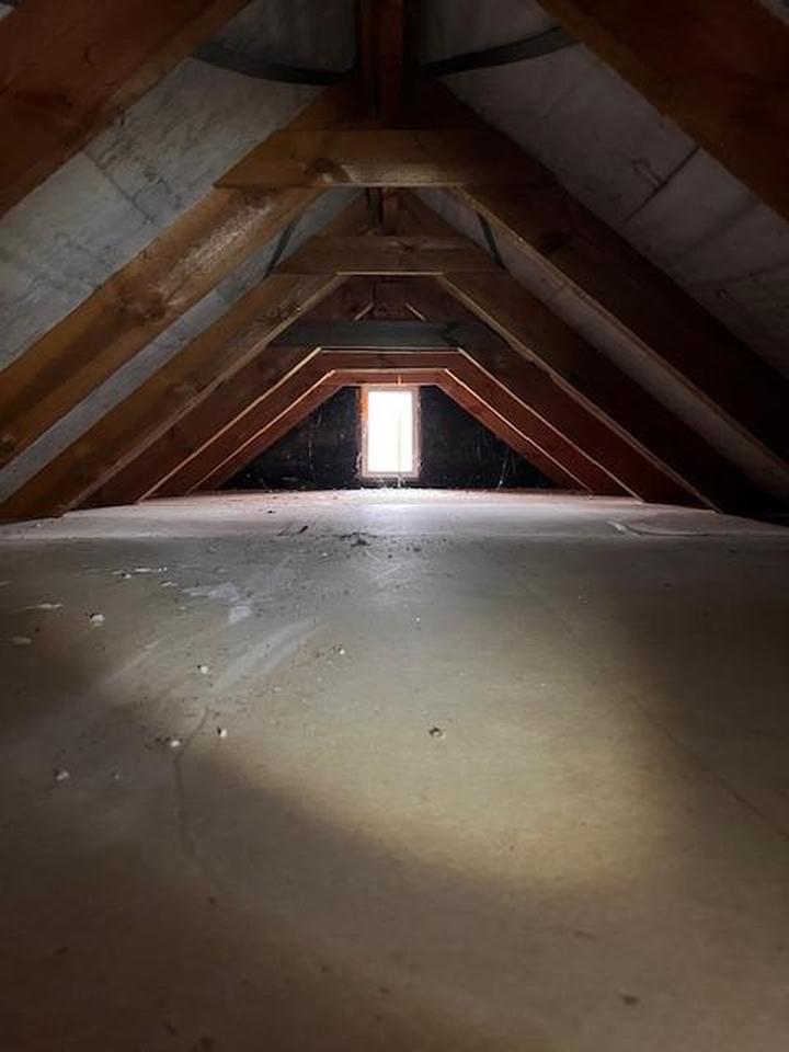 So. 29.3.//12-13 UHR//Bes.// Großes EFH, großes Grund., renovierungsbedürftig 205.000 € – Bild 27