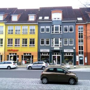 Büro-/Praxisflächen, 4-5 Zimmer, 106-145 m², zentral gelegen. Sehr gute Lage.