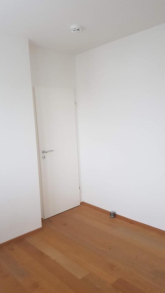 Stilvolle, modernisierte 3-Zimmer-Wohnung mit geh. Innenausstattung , Loggia, EBK, Stellplatz – Bild 14