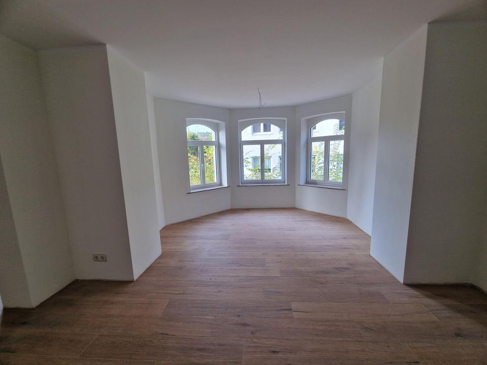 Terrassenwohnung in kernsanierter Villa in Detmold – Bild 3