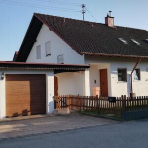 Teilungsversteigerung: unbewohntes gepflegtes Einfamilienhaus mit großem Grundstück in 89290 Buch