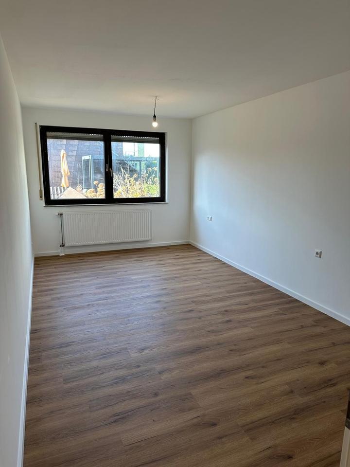 Zentrumsnah Wohnen! 2-Zimmer-Stadtwohnung mit Tiefgarage und Kellerabteil! – Bild 3