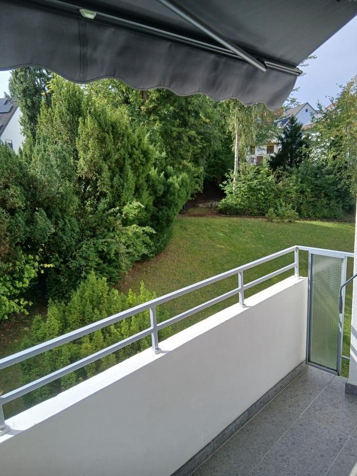 Stilvolle, modernisierte 3-Zimmer-Wohnung mit geh. Innenausstattung , Loggia, EBK, Stellplatz – Bild 24