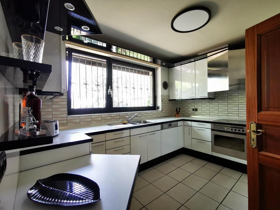 Architektenvilla in begehrter Bestlage von Bergisch Gladbach – Bild 8