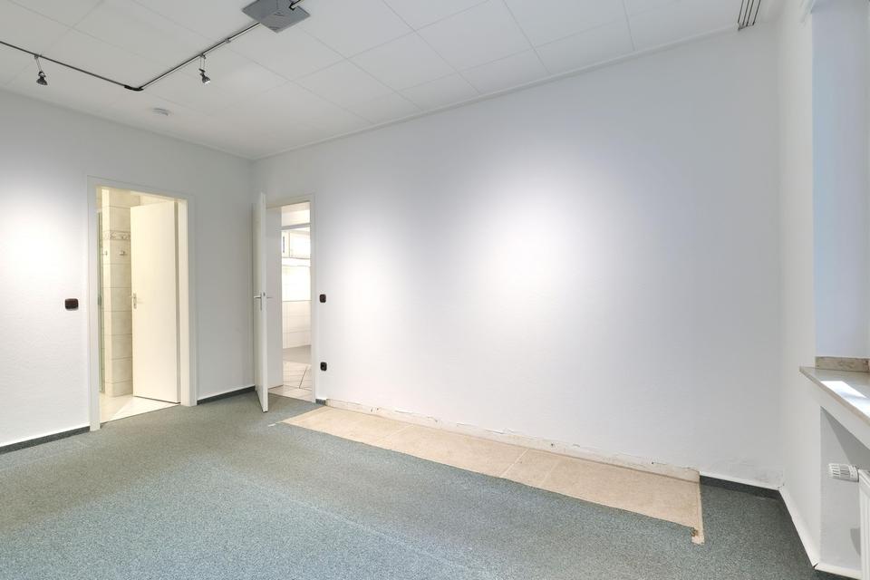 Bungalow mit wunderschönem Garten, Provisionsfrei – Bild 31