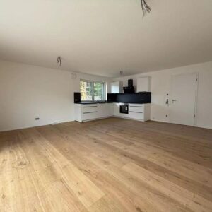 Ruhige, aufzugsgerechte 3-Zi Wohnung m. Balkon - KFW 40 NH