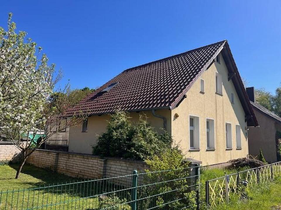 So. 29.3.//12-13 UHR//Bes.// Großes EFH, großes Grund., renovierungsbedürftig 205.000 € – Bild 4