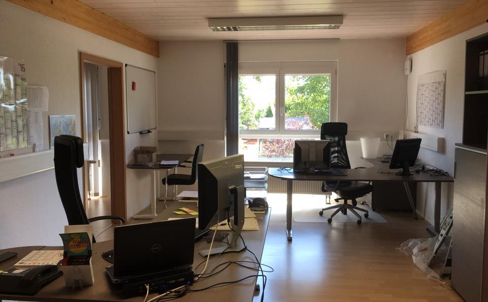 Repräsentative, lichtdurchflutete Büro- / Praxisfläche im Erdgeschoss in Durmersheim