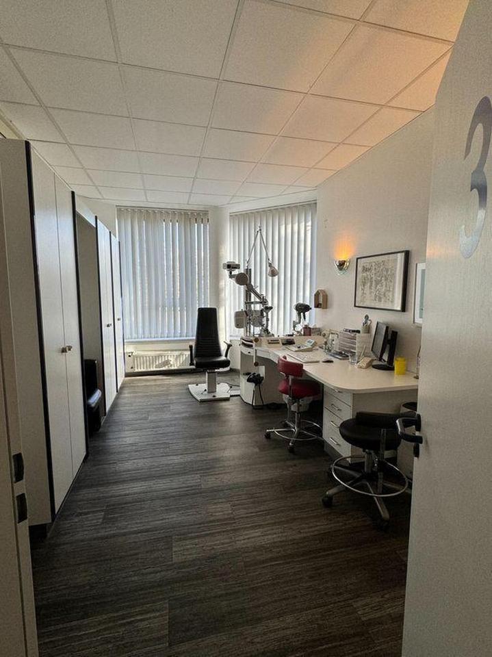 Büro- / Praxisflächen im Technischen Rathaus Dinslaken | Teilbar ab 81 m² | Kostenfreie Parkplätze – Bild 4