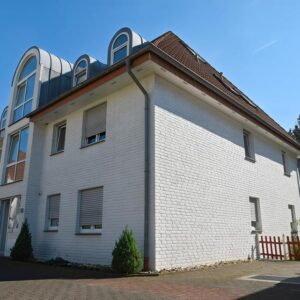 GT-Kattenstroth 3 Zimmer-Wohnung mit Balkon und Tiefgarage in ruhiger und zentraler Lage