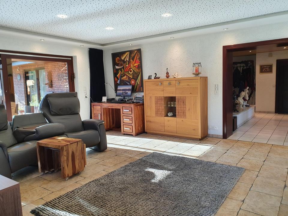 Zweifamilienhaus mit Weitblick - Pferdehaltung möglich – Bild 14