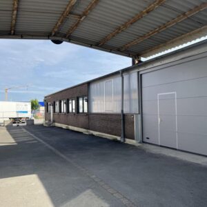 Halle 76qm Freifläche 420 qm + 4 Garagen in Lünen
