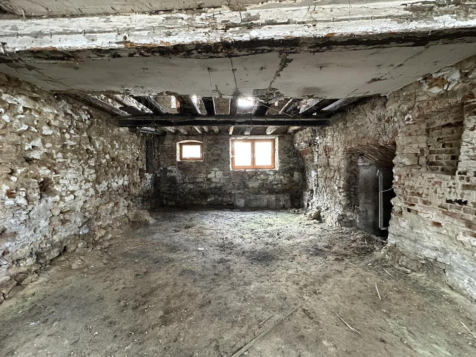 Alte Schmiede mit neuem Herz – Liebhaberobjekt in Unterstall / Rohbau Nähe Neuburg – Bild 12