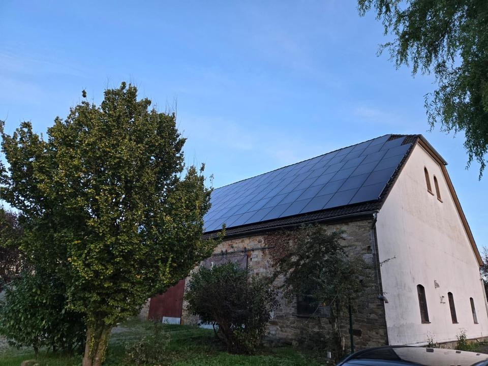 Zweifamilienhaus mit Scheune und großen Eigentumsgrundstück – Bild 8