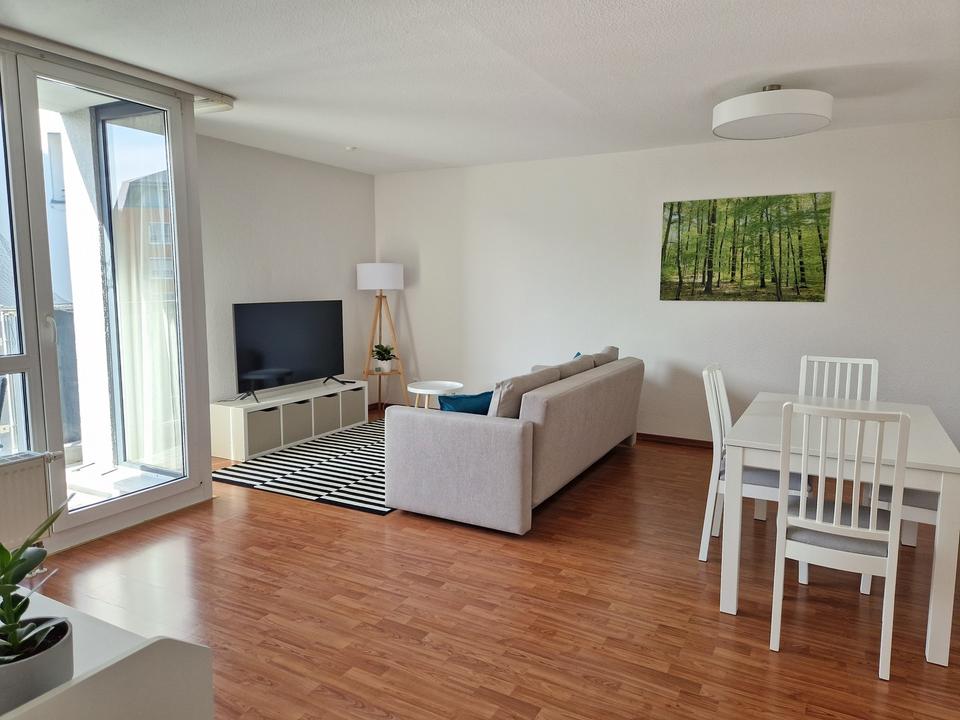 ALL INCLUSIVE Vollständig Möblierte, stilvolle, modernisierte 2 Zimmer-Wohnung in Stuttgart Nord – Bild 2
