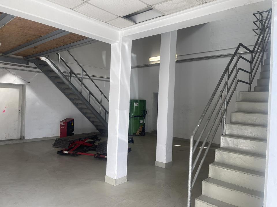 Lager/ KFZ/LKW-Werkstatt voll ausgestattet in Hanau-Wolfgang – 3000€ warm/mtl – Bild 3