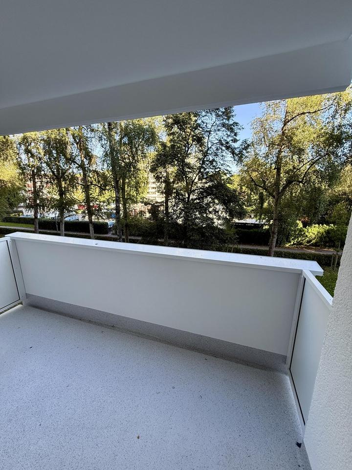 Geschmackvolle & kernsanierte 3-Zi-Wohnung | ERSTBEZUG | Parkett + Feinstein + Einbauküche + Balkon – Bild 16