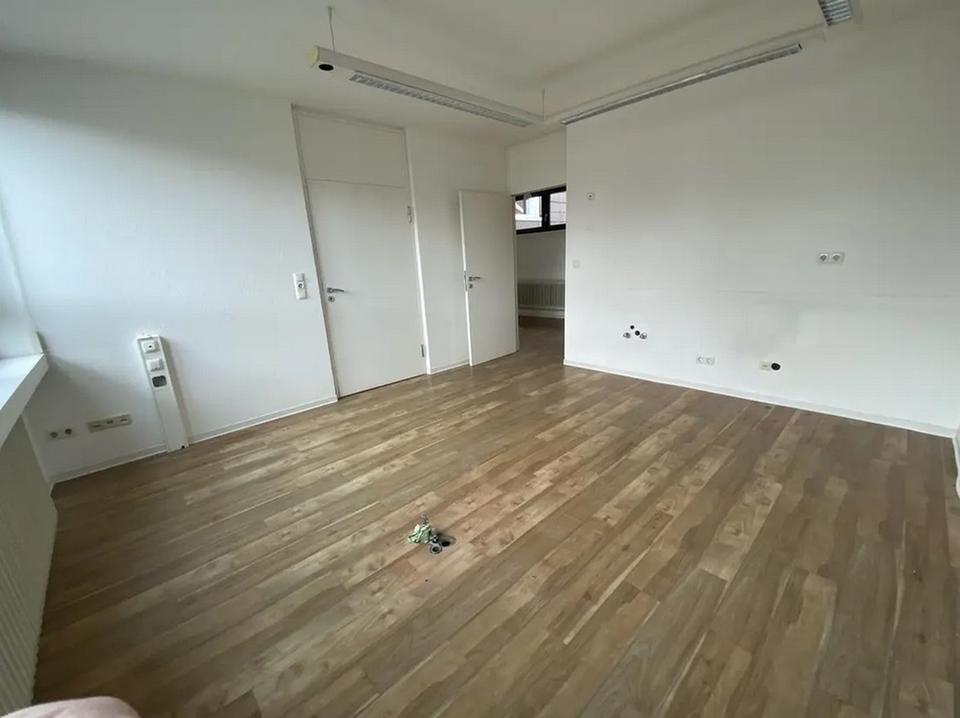 gepflegte, helle Räume für ihren Erfolg: Praxis, Therapie, Kanzlei, Büro – Bild 5