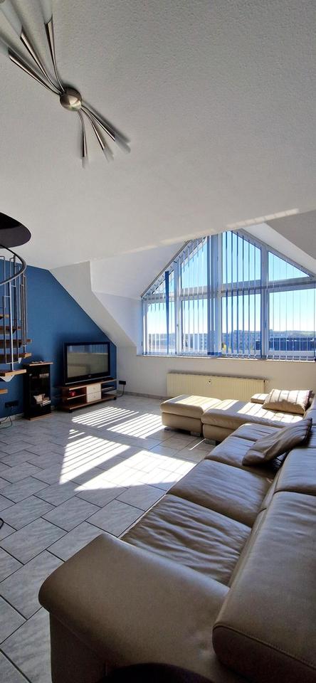 Moderne 4,5-Zimmer Wohnung, Traumhafte Aussicht, Garage, Provisionsfrei! – Bild 10