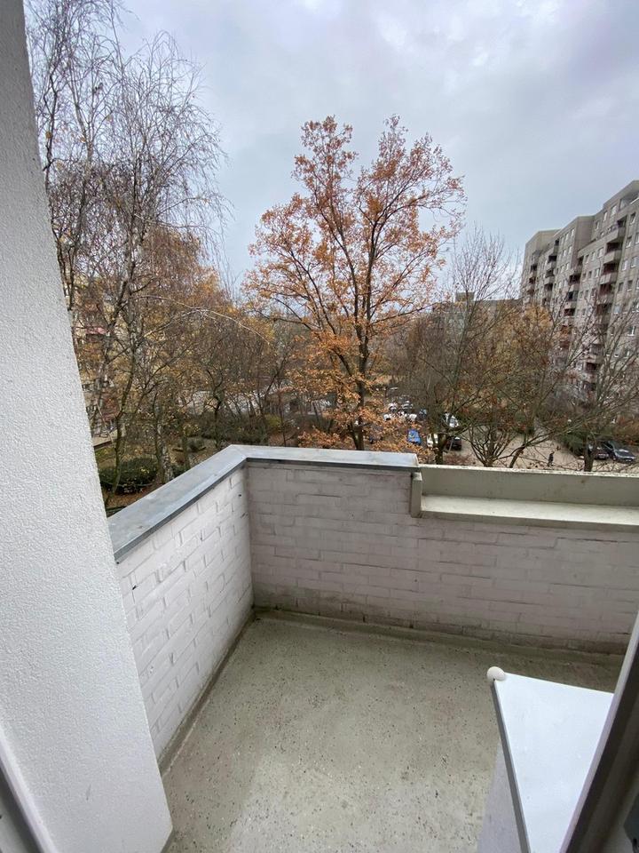 Bezugsfreie helle 3-Zimmer Wohnung in Top Lage mit Balkon im 4. OG in Berlin-Kreuzberg - ohne Makler – Bild 6