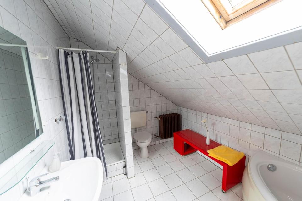 Hochwertiges Stadthaus/Mehrgenerationenhaus (Zentrum), Einliegerwohnung, schöner Garten (maklerfrei) – Bild 21