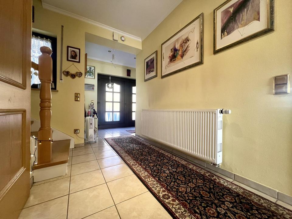 Gepflegtes Einfamilienhaus mit Einliegerwohnung in schöner Waldrandlage – Bild 8