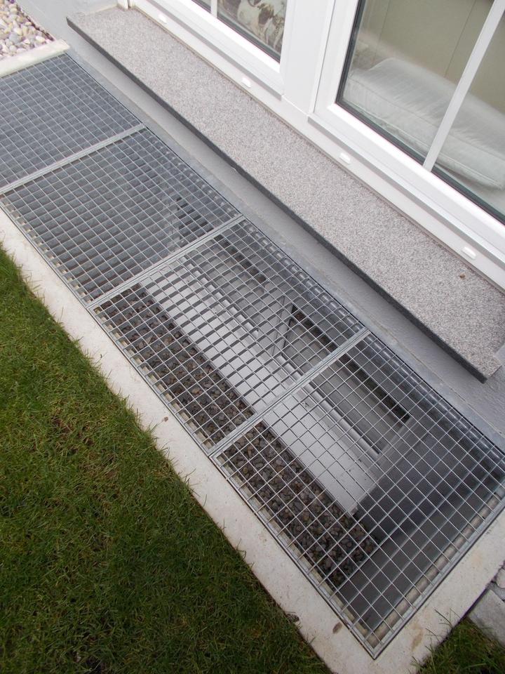 Schönes Walmdach-DHH mit Doppelcarport, zentrale Lage – Bild 19