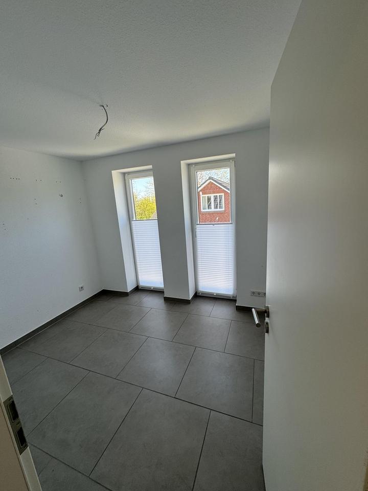 Charmantes Einfamilienhaus mit Einliegerwohnung, Fußbodenheizung und großem Garten – Bild 16