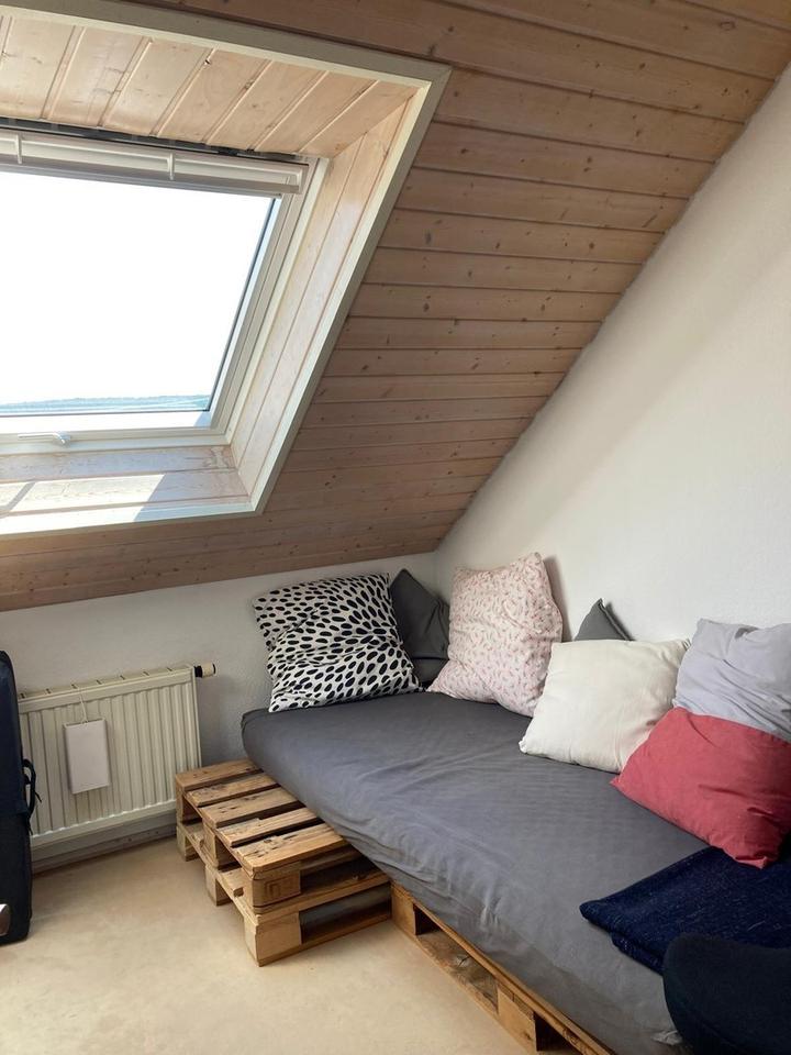 Sonnige Wohnung mit Charme und viel Platz – Bild 14