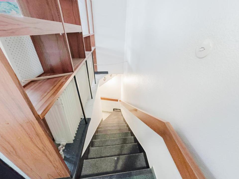 115 m² Ladenlokal (ehem. Apotheke) im EG + 87 m² Lager im Keller – Bild 12