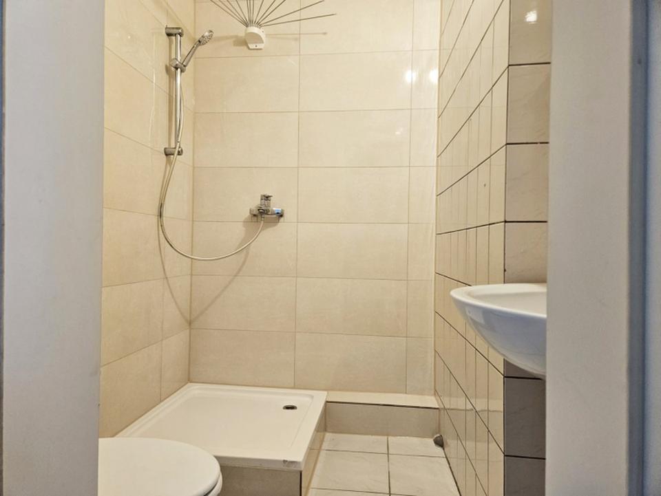 Mehrfamilienhaus mit 6 (5 Leerstehende) Wohnungen Provisionsfrei – Bild 24