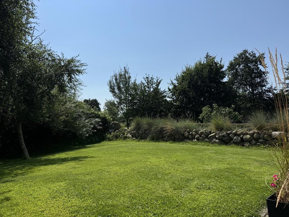 Charmantes Einfamilienhaus mit Einliegerwohnung, Fußbodenheizung und großem Garten – Bild 29