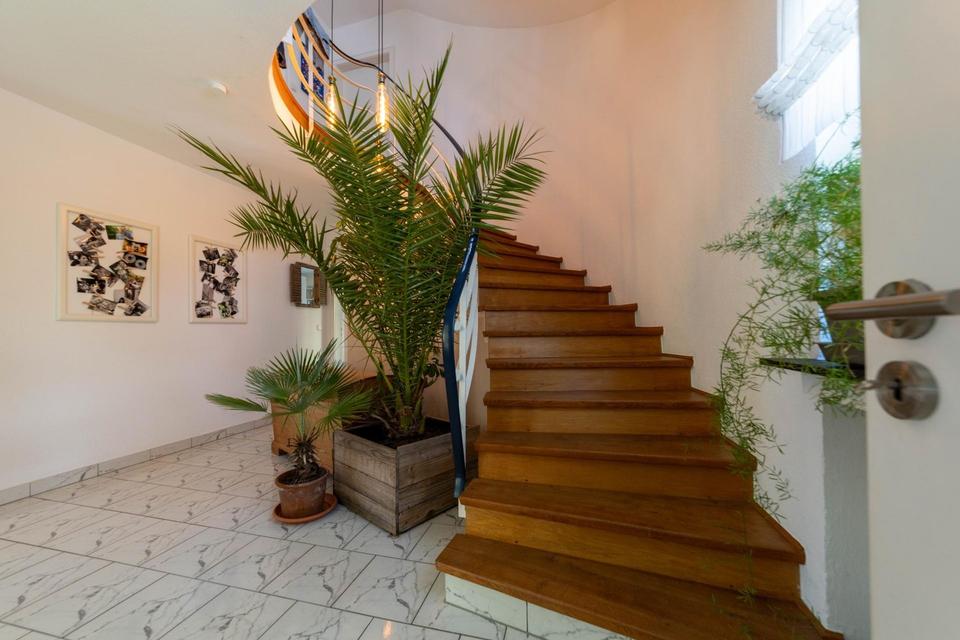 Hochwertiges Stadthaus/Mehrgenerationenhaus (Zentrum), Einliegerwohnung, schöner Garten (maklerfrei) – Bild 7