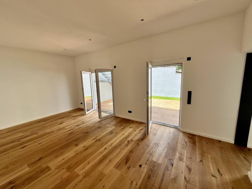 Frisch saniertes Schmuckstück mit Terrasse & Garten - ideal für Singles oder Paare in Top-Lage – Bild 7