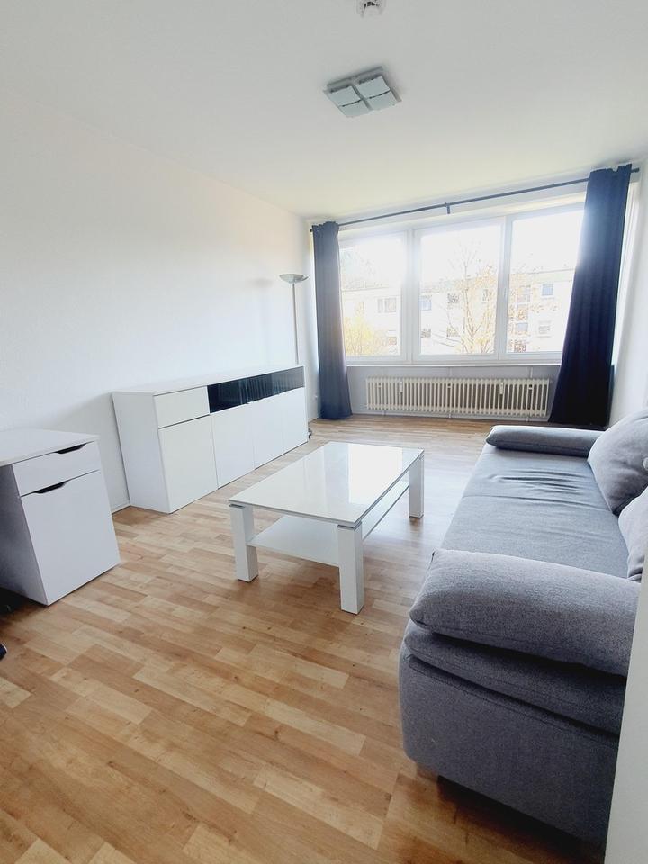 Bezugsfertige, sehr helle, schön möblierte ETW, 35 m²