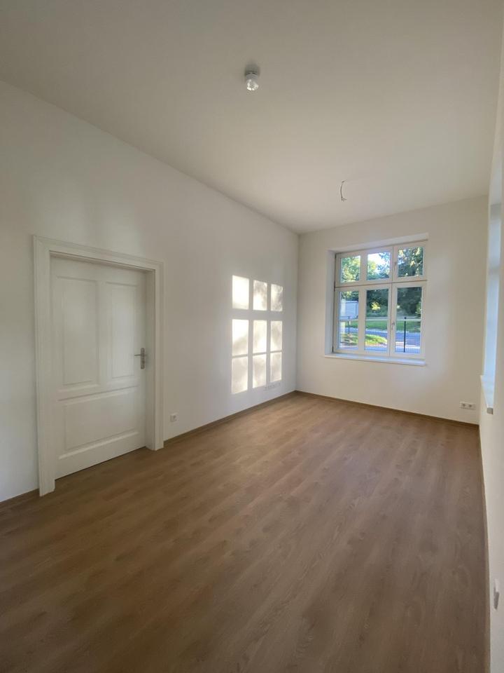 smarte Singlewohng mit Balkon und Aufzug, komfortabel, direkt an der Landeskrone – Bild 2