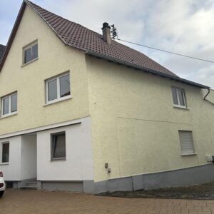 4 ZKB nach vollständiger Renovierung in zentraler Lage