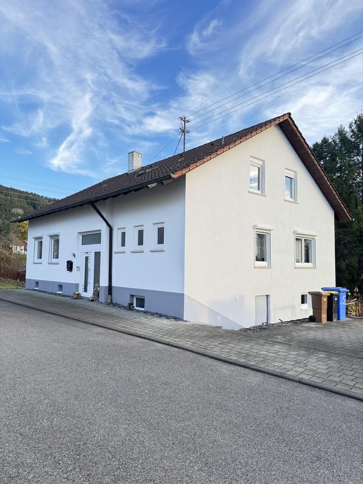 Zweifamilienhaus in ruhiger Lage – Bild 2