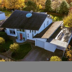 Architektenhaus auf Traumgrundstück in ruhiger Lage