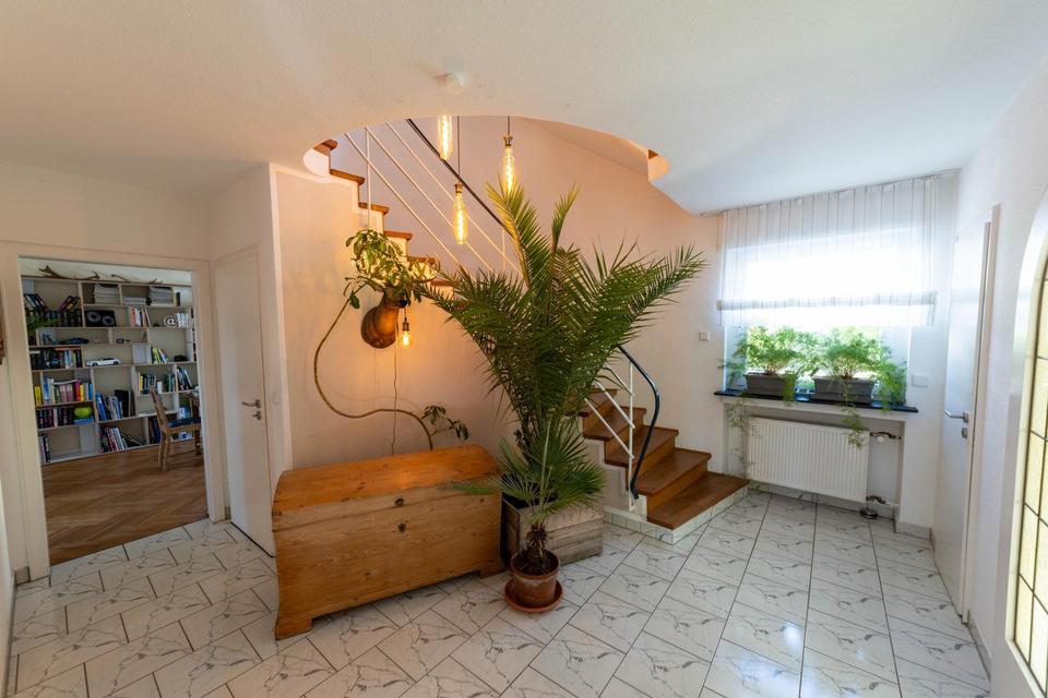 Hochwertiges Stadthaus/Mehrgenerationenhaus (Zentrum), Einliegerwohnung, schöner Garten (maklerfrei) – Bild 10