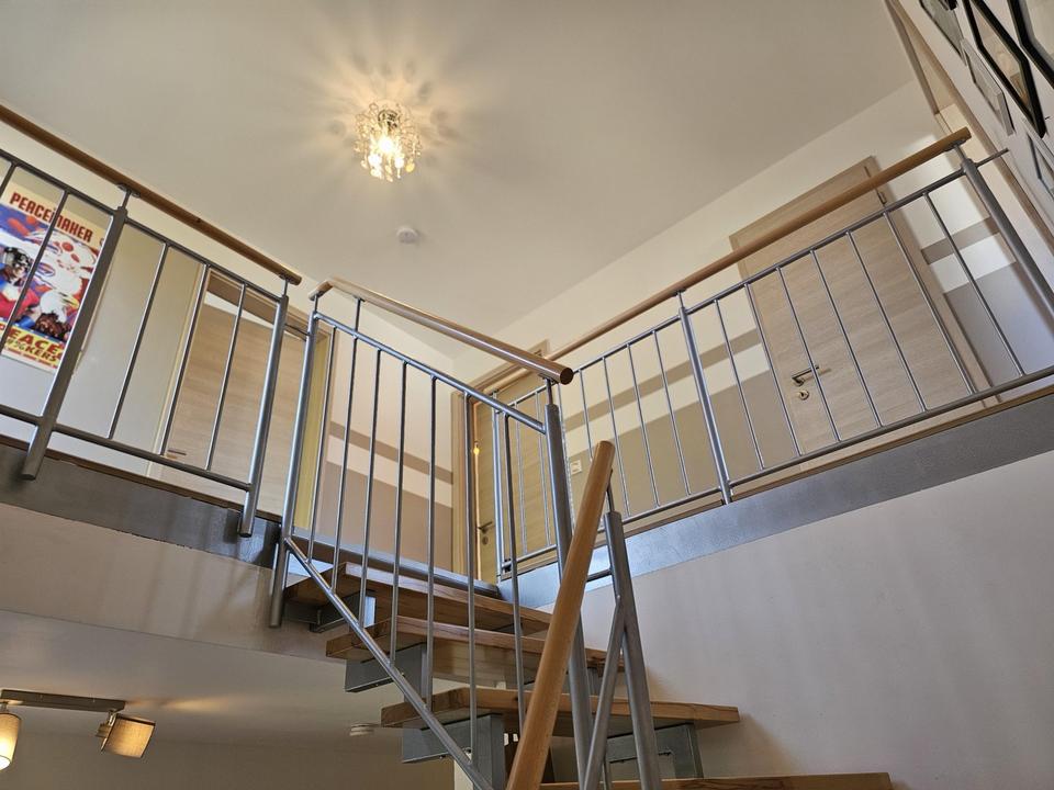 Moderne Luxus Traumwohnung in ruhiger Lage – 210 m² Wfl mit 7 Zimmern, zwei Bädern + 300m2 Garten – Bild 33