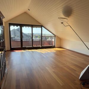 Tolle 3,5-Zimmer-DG-Wohnung in Flein mit großartiger Aussicht